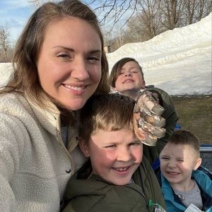 Meet your Posher, Casey